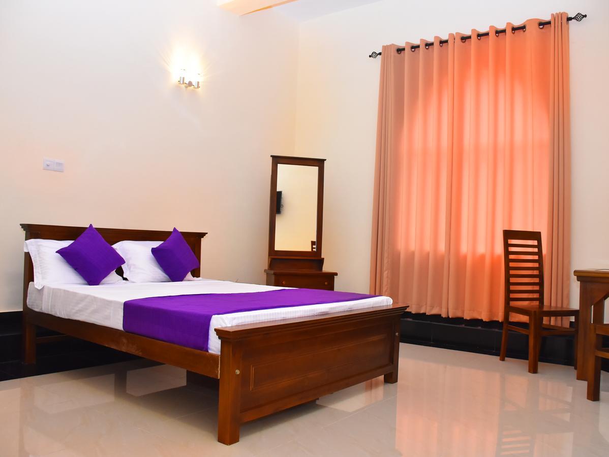 Capitalcity Hotel Бадулла Экстерьер фото
