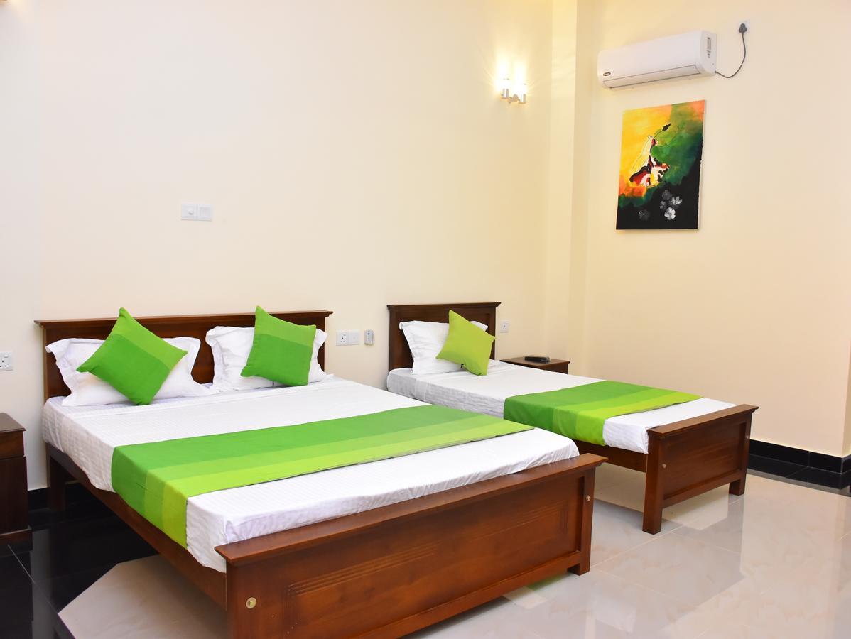 Capitalcity Hotel Бадулла Экстерьер фото