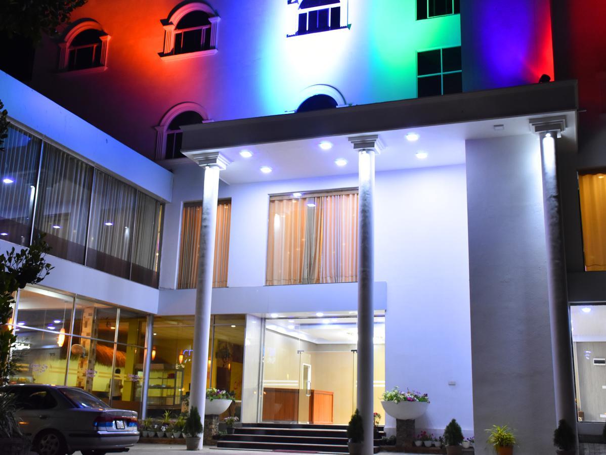 Capitalcity Hotel Бадулла Экстерьер фото